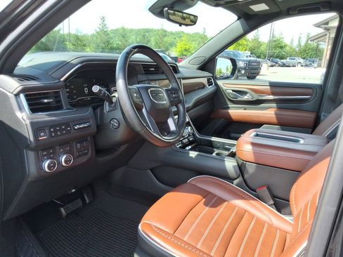 Certified 2023 GMC Yukon Denali Ultimate AWD/4WD image 24