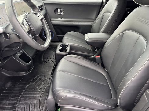 Certified 2022 Hyundai Ioniq 5 Limited w/ Cargo Package image 17