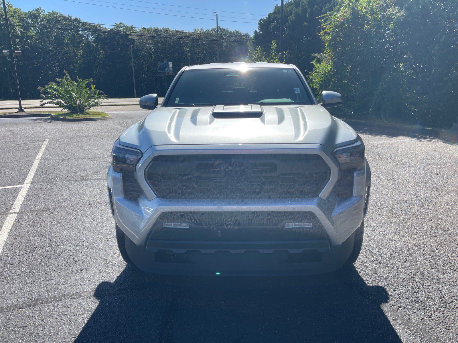 Used 2025 Toyota Tacoma TRD Sport AWD/4WD image 2