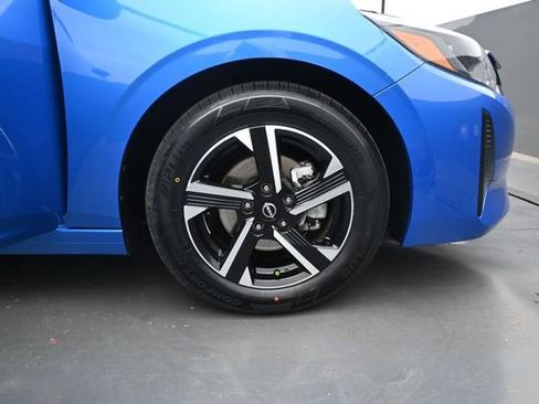 Used 2024 Nissan Sentra SV FWD image 17