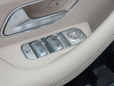 Certified 2024 Mercedes-Benz GLE 350 4MATIC image 13