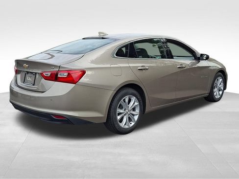 Used 2024 Chevrolet Malibu LT FWD image 6