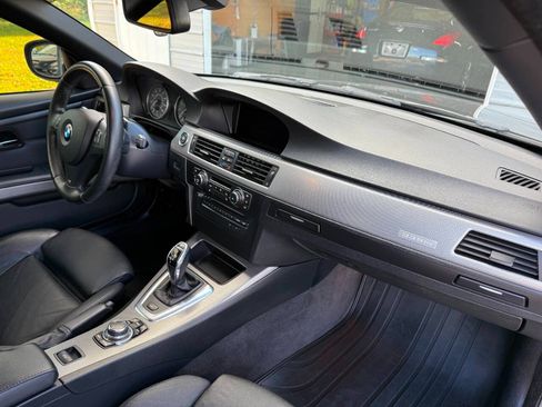 Used 2011 BMW 335is Convertible image 22