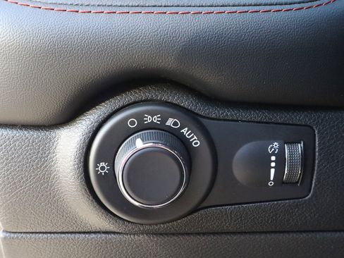Used 2023 Dodge Durango GT RWD image 15