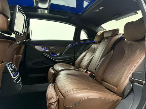 Used 2017 Mercedes-Benz Maybach S 550 4MATIC image 38