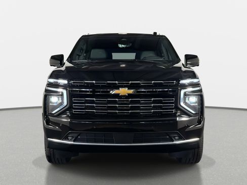 Used 2026 Chevrolet Suburban High Country w/ Sun And Tow Package AWD/4WD image 8