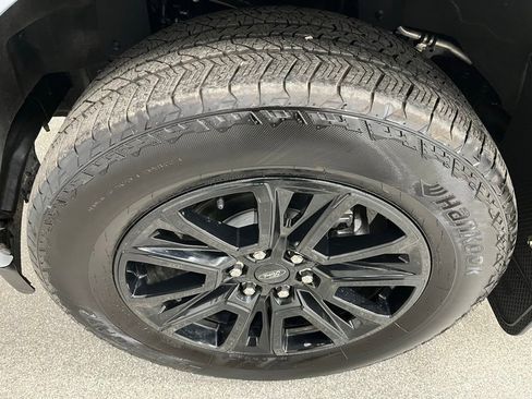 Used 2025 Ford F150 Platinum w/ FX4 Off-Road Package AWD/4WD image 15