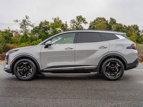 Used 2026 Kia Sportage EX w/ EX Panorama Roof Package image 4