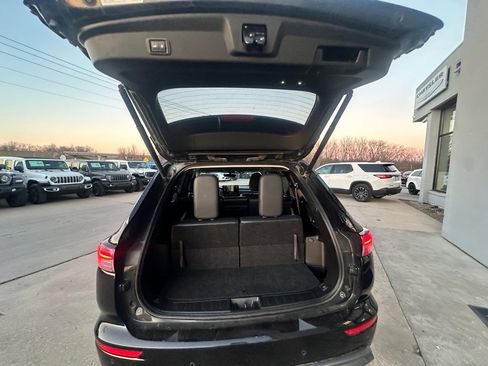 Used 2025 Mitsubishi Outlander SE image 35