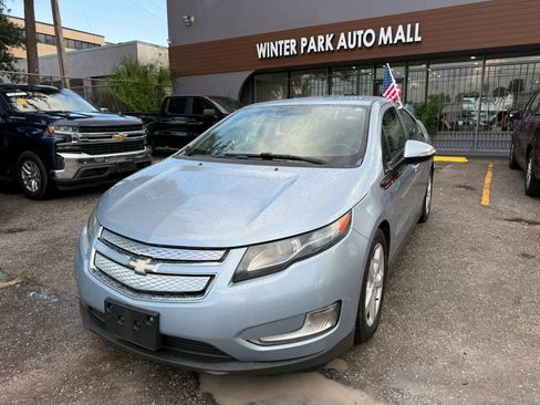Used 2014 Chevrolet Volt w/ Enhanced Safety Package 1 FWD image 1