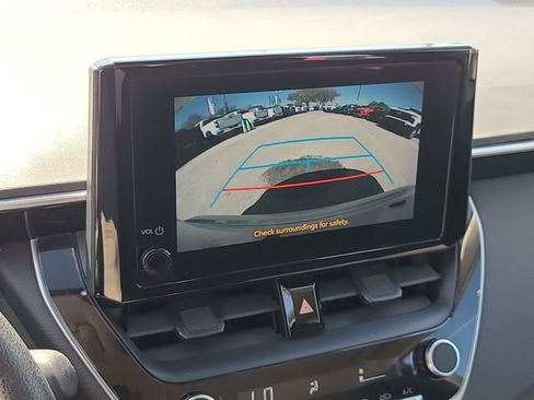 Used 2024 Toyota Corolla LE FWD image 32
