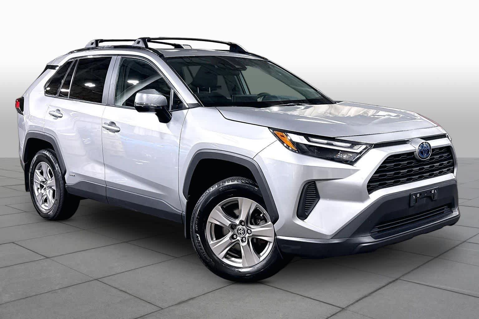 Certified 2024 Toyota RAV4 XLE w/ Convenience Package AWD/4WD image 3