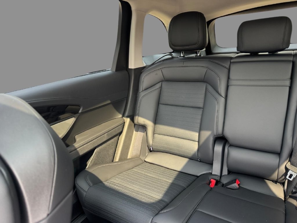 New 2026 Lincoln Nautilus Reserve AWD/4WD image 15