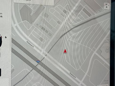 Used 2022 Tesla Model Y Performance image 24