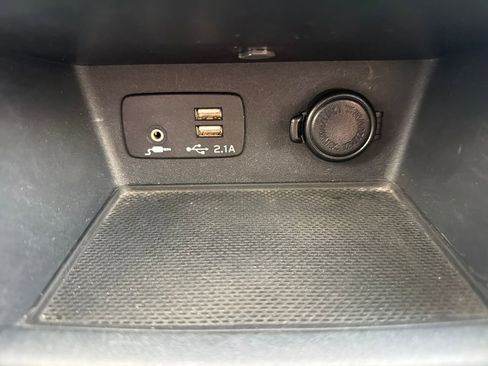 Used 2024 Subaru Forester Premium image 43