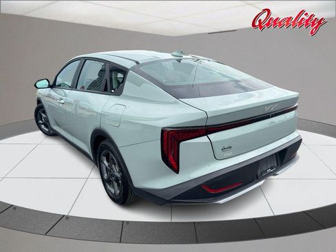 Used 2025 Kia K4 FWD image 5