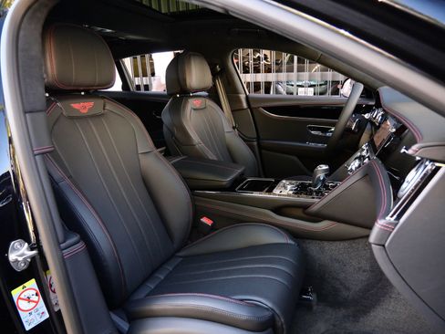 New 2026 Bentley Flying Spur Plug-In Hybrid AWD/4WD image 25