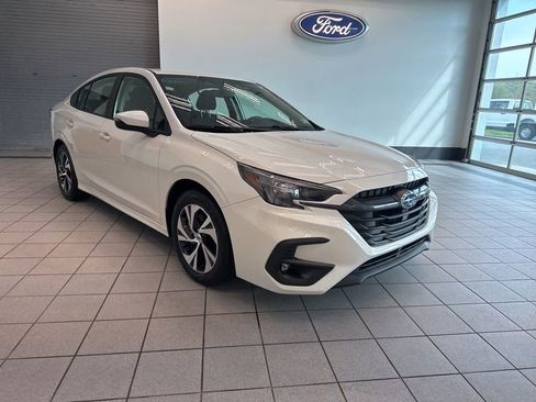 Used 2025 Subaru Legacy Premium AWD/4WD image 1