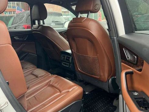 Used 2017 Audi Q7 3.0T Premium Plus w/ Premium Plus Package image 50