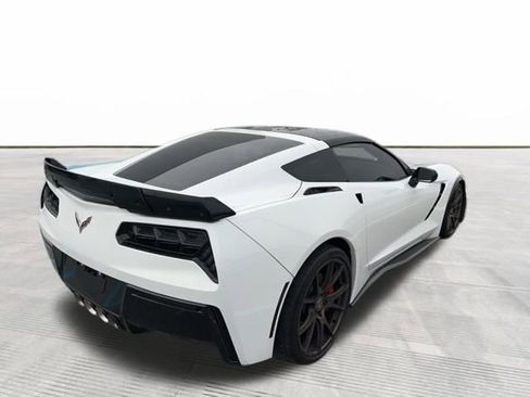 Used 2014 Chevrolet Corvette Z51 w/ 2LT Preferred Equipment Group image 3