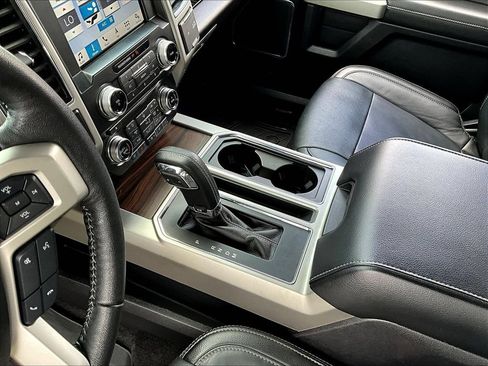 Used 2017 Ford F150 Lariat w/ Equipment Group 501A Mid AWD/4WD image 21