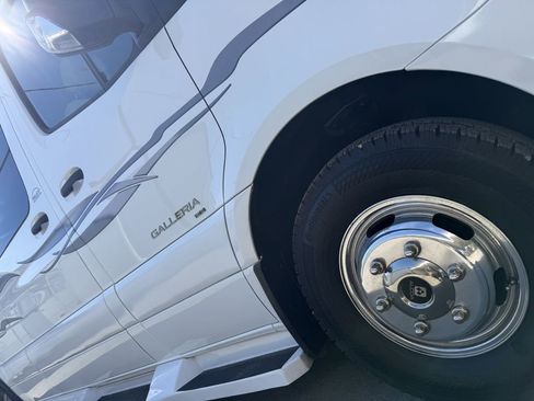 Used 2022 Mercedes-Benz Sprinter 3500 image 12