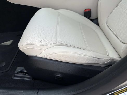 Used 2026 Mercedes-Benz C 300 Sedan image 17