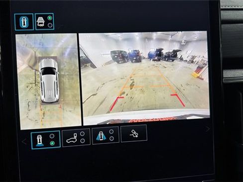 Used 2025 GMC Acadia Elevation image 33