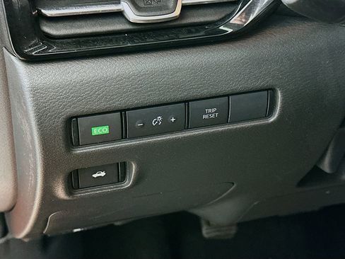 Used 2021 Nissan Sentra SR w/ SR Premium Package FWD image 15