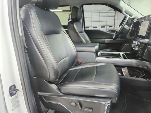 Used 2024 Ford F250 Lariat w/ Sport Appearance Package image 41