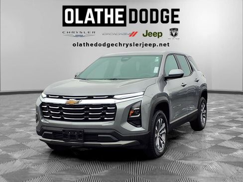 Used 2025 Chevrolet Equinox LT image 1