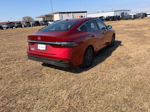 New 2026 Nissan Sentra SV w/ SV Convenience Package FWD image 4