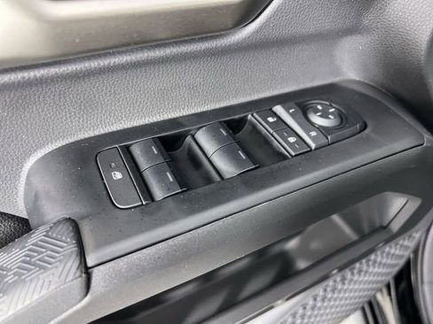 Used 2025 Toyota Tacoma TRD Sport image 23