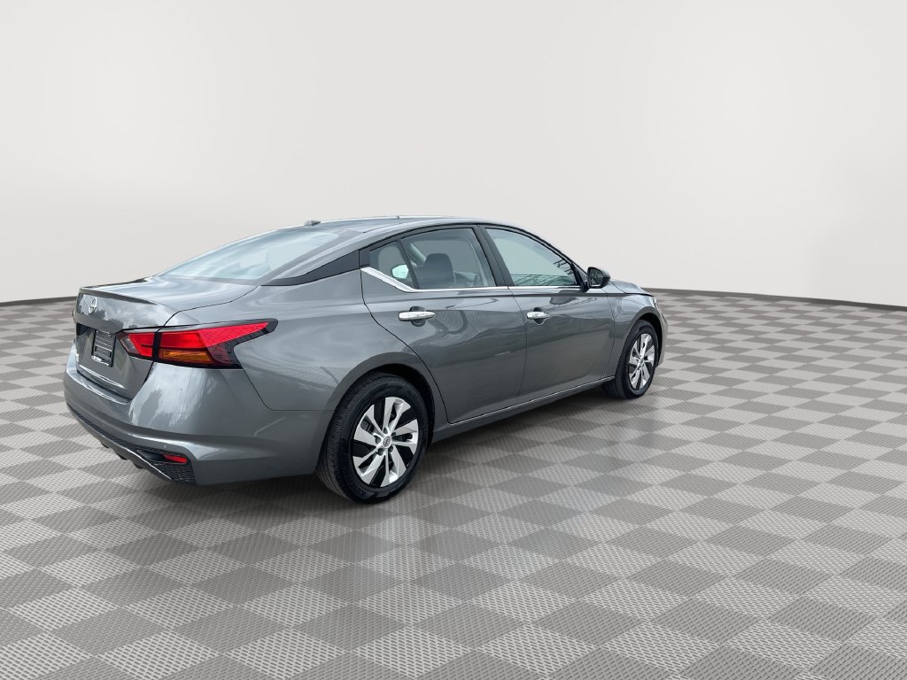 Certified 2025 Nissan Altima 2.5 S FWD image 13