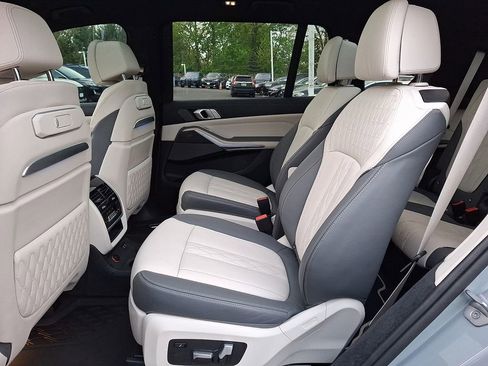 Used 2024 BMW X7 M60i w/ Executive Package AWD/4WD image 8