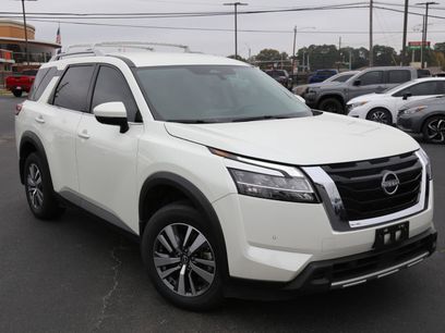 Used 2024 Nissan Pathfinder SL
