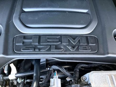 Used 2024 RAM 1500 Laramie image 32