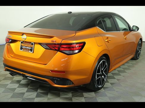 Used 2024 Nissan Sentra SR image 2