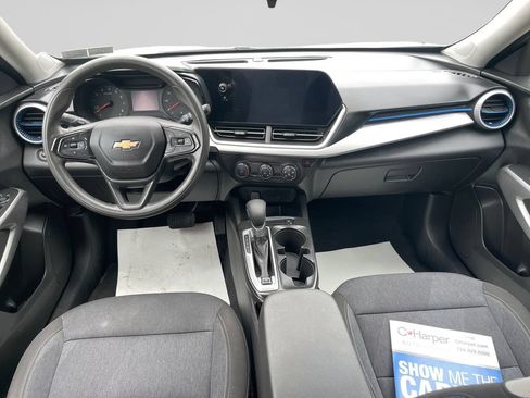 Used 2024 Chevrolet Trax LS FWD image 19