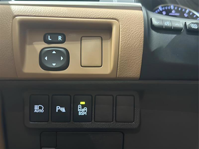 Used 2017 Lexus ES 350 w/ Navigation System Package FWD image 15