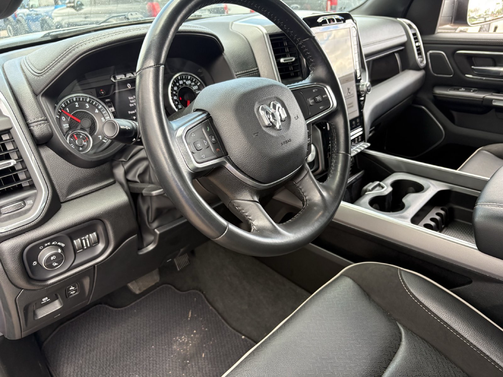 Used 2023 RAM 1500 Laramie AWD/4WD image 23