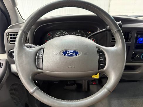 Used 2003 Ford Excursion XLT AWD/4WD image 20