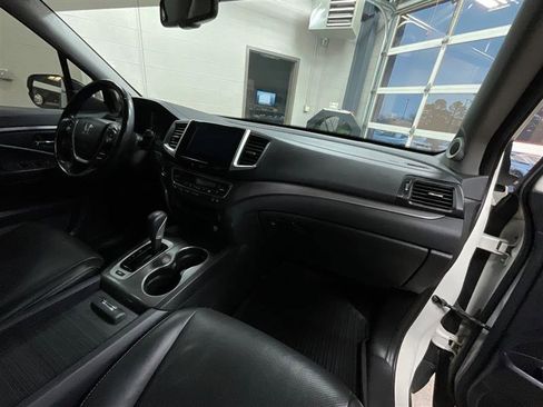 Used 2017 Honda Ridgeline RTL-T image 28