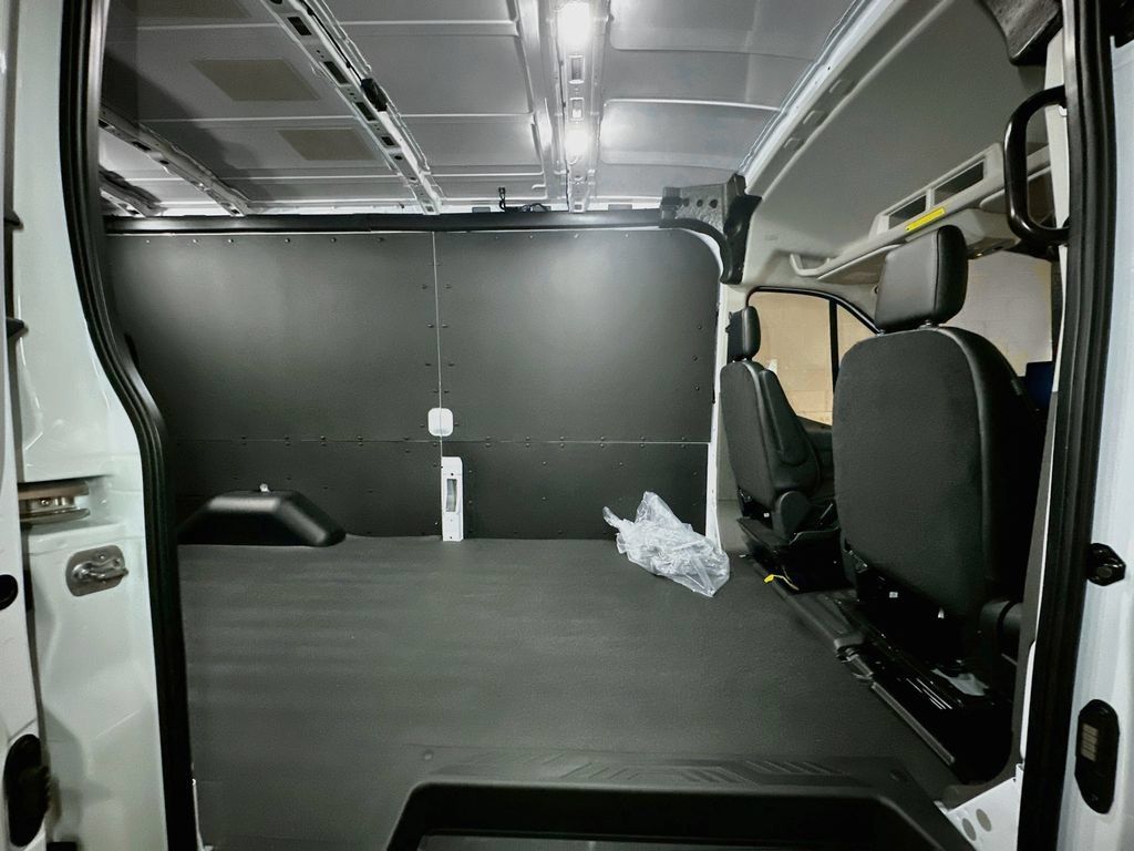 New 2027 Ford Transit 250 148 Medium Roof w/ Load Area Protection Package RWD image 29