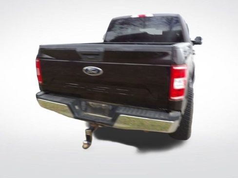 Used 2018 Ford F150 XLT w/ Trailer Tow Package image 15