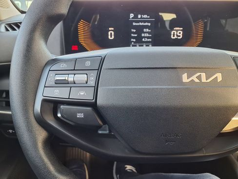 Used 2025 Kia K4 FWD image 26