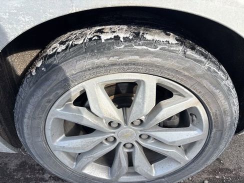 Used 2018 Chevrolet Impala LT image 9