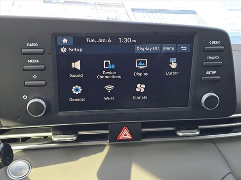 Certified 2025 Hyundai Elantra Blue image 16