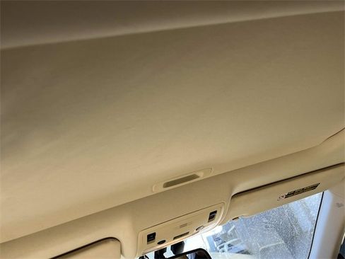 Used 2015 Lexus ES 300h image 12