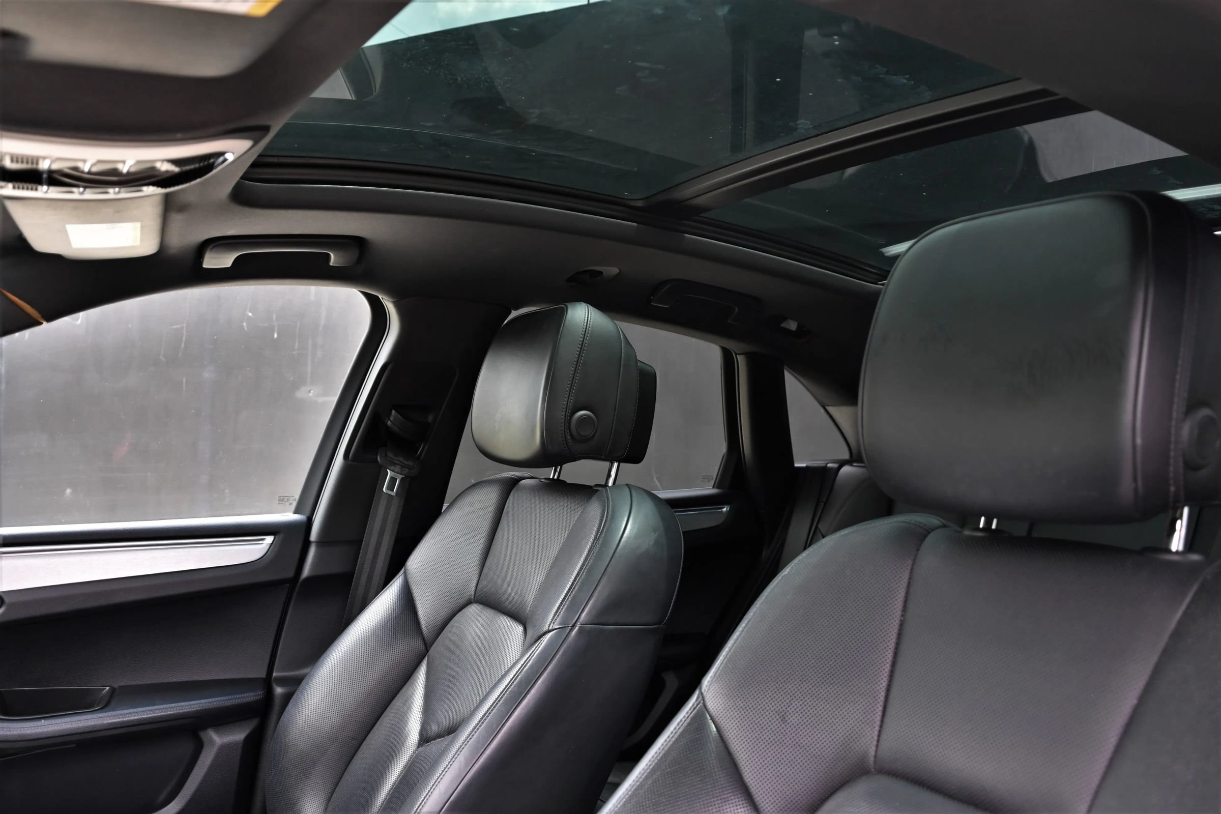 Used 2016 Porsche Macan S AWD/4WD image 18